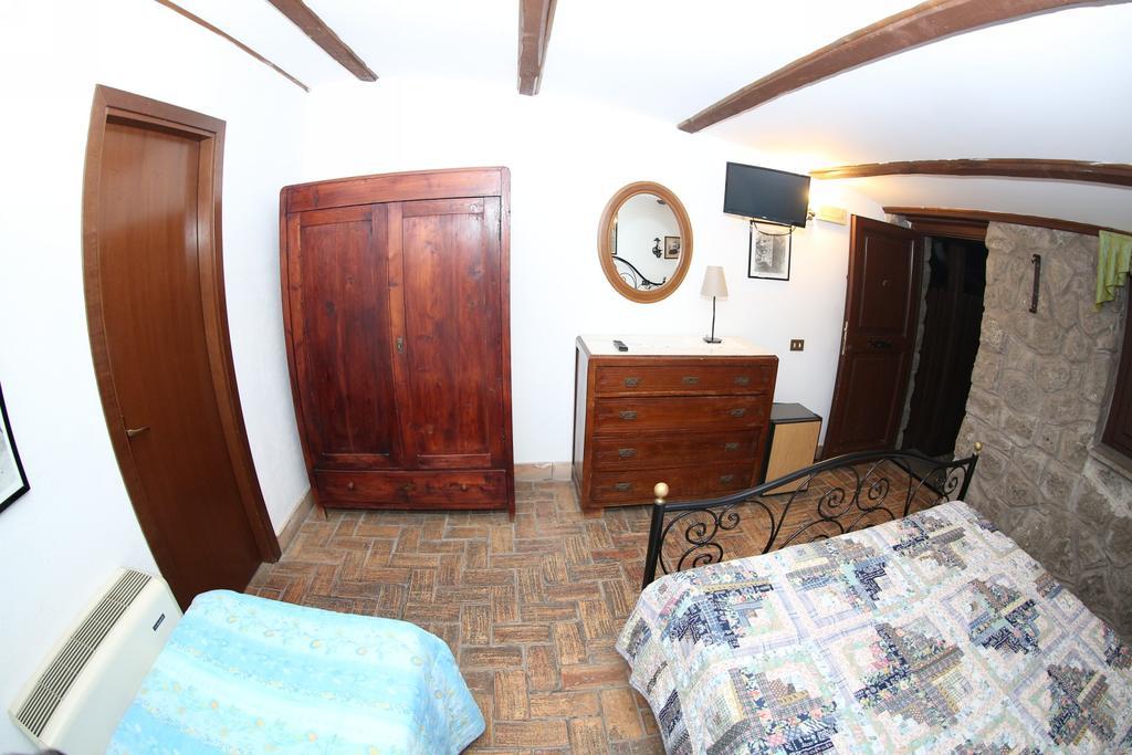 Agriturismo Monte Due Torri Дженцано ди Рома Екстериор снимка