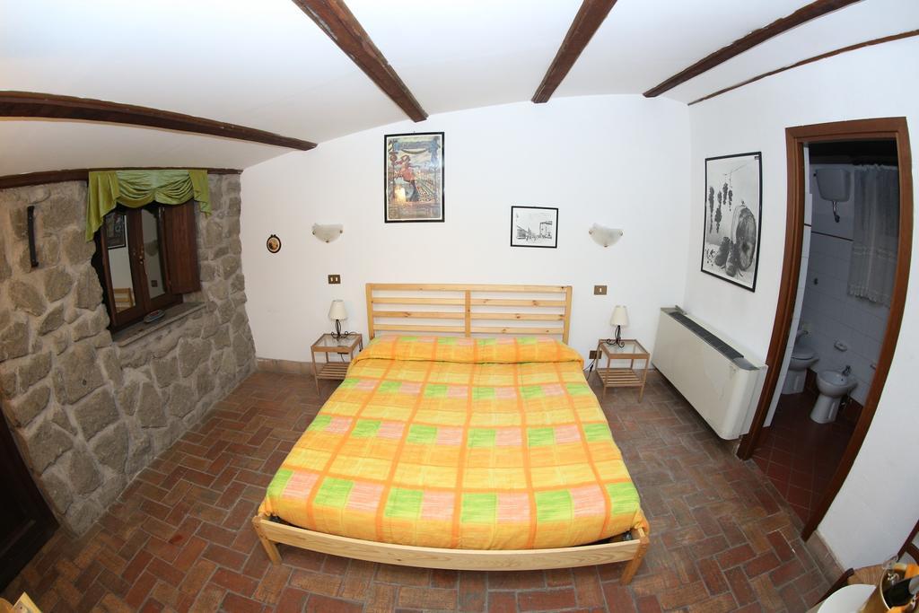 Agriturismo Monte Due Torri Дженцано ди Рома Екстериор снимка