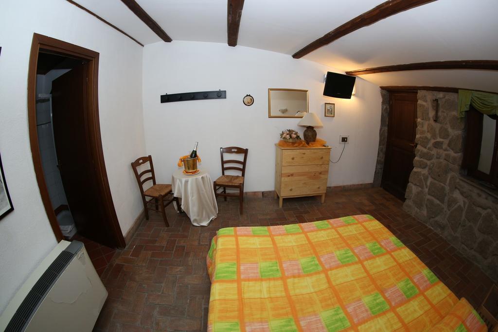 Agriturismo Monte Due Torri Дженцано ди Рома Екстериор снимка